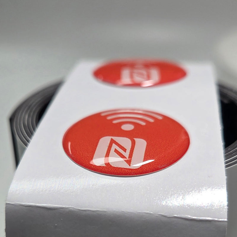 Round/Square Epoxy NFC Labels Stickers, NTAG213 Tag 144 Bytes Writable Memory, Fully Programmable Waterproof Smart Decals for Apple, Android, Home Automation NFC-Enabled Devices